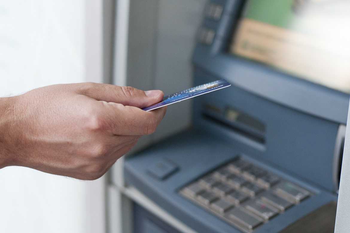 Cách nạp tiền vào thẻ qua cây ATM 